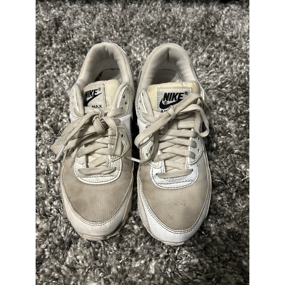 Nike Air Max 90 Womens 7 White Black  Oreo Panda Sneaker - Picture 2 of 6